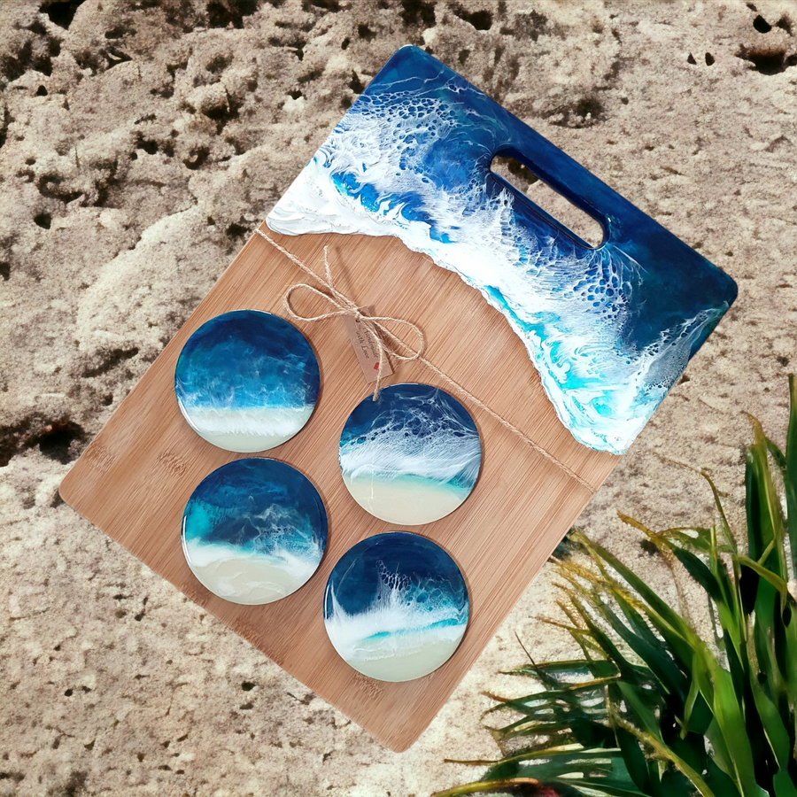 Hand poured resin cheeseboard + 4coasters