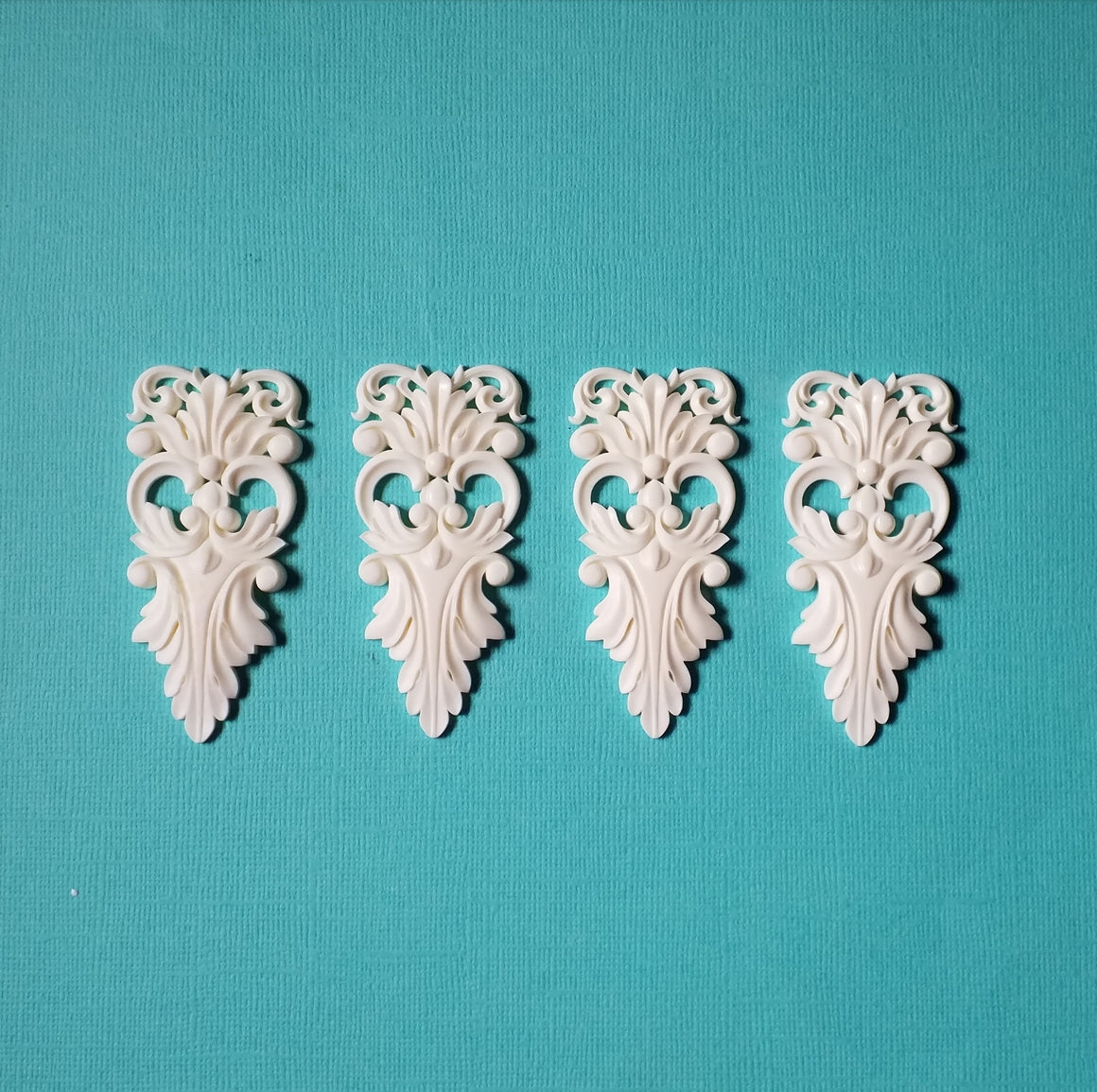 Shabby chic resin furniture applique